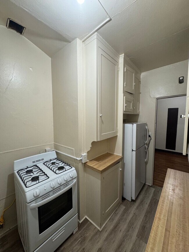 Building Photo - COO Holdings, LLC