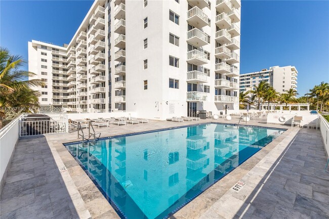 Building Photo - 401 Ocean Dr