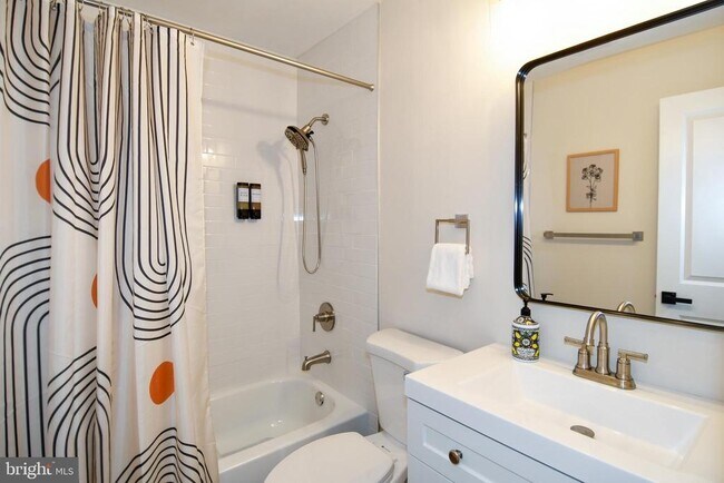 Building Photo - 503 Woodston Rd