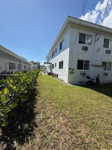 Building Photo - 745 83rd St
