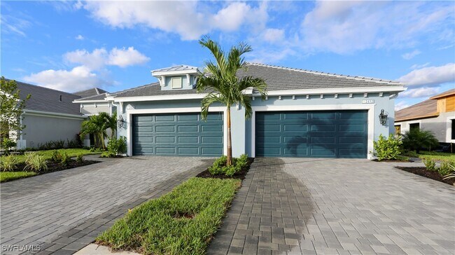 Building Photo - 2428 Ariane Dr