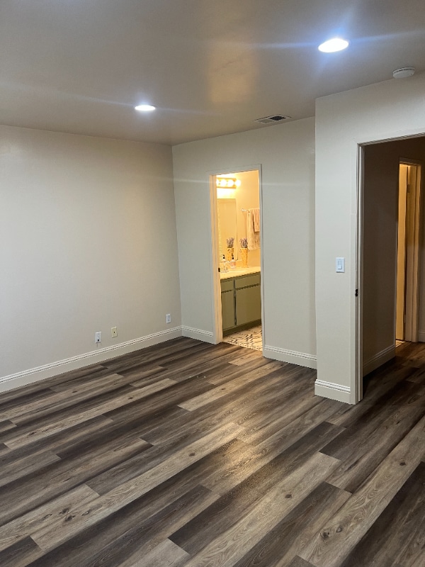 Building Photo - 509 E Park Ave