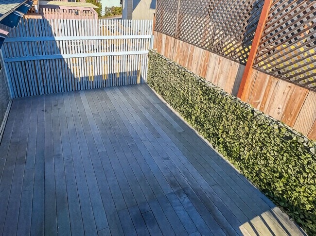 Building Photo - 1618 Square Foot Tri-Level Home in Cayucos with Ocean Views