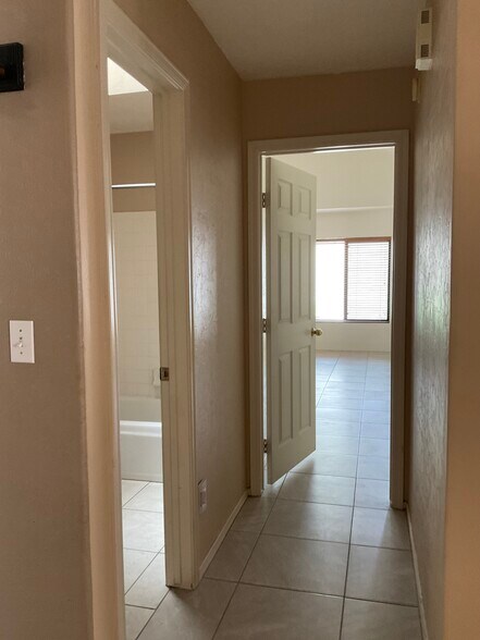 Building Photo - 3872 E Mountain Sky Ave