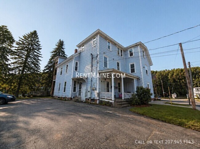 Building Photo - 64 Elm St