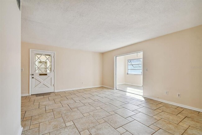 Building Photo - 610 Indian Rocks Rd N