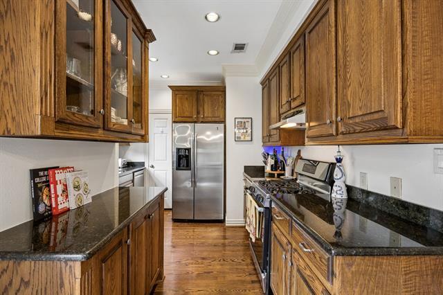 Building Photo - 3101 Rosedale Ave