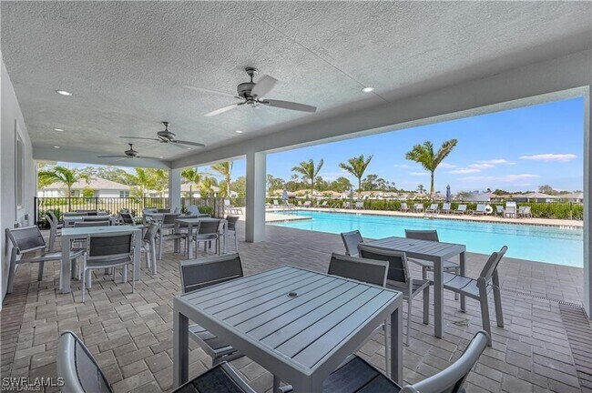 Building Photo - 534 Kamari Cv