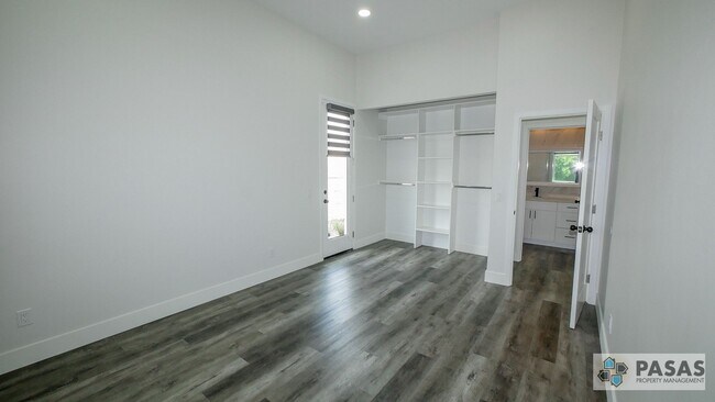 Building Photo - Newly Built Solar-Powered Home!