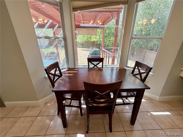 Building Photo - 9853 Salford Ln