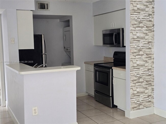 Building Photo - 15221 SW 80th St