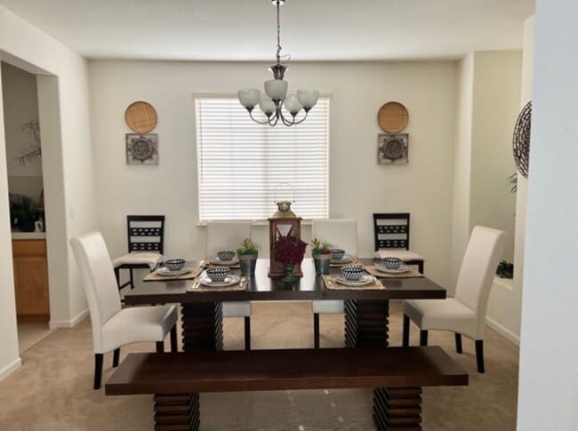 Building Photo - Luxury LAKEFRONT property!!!