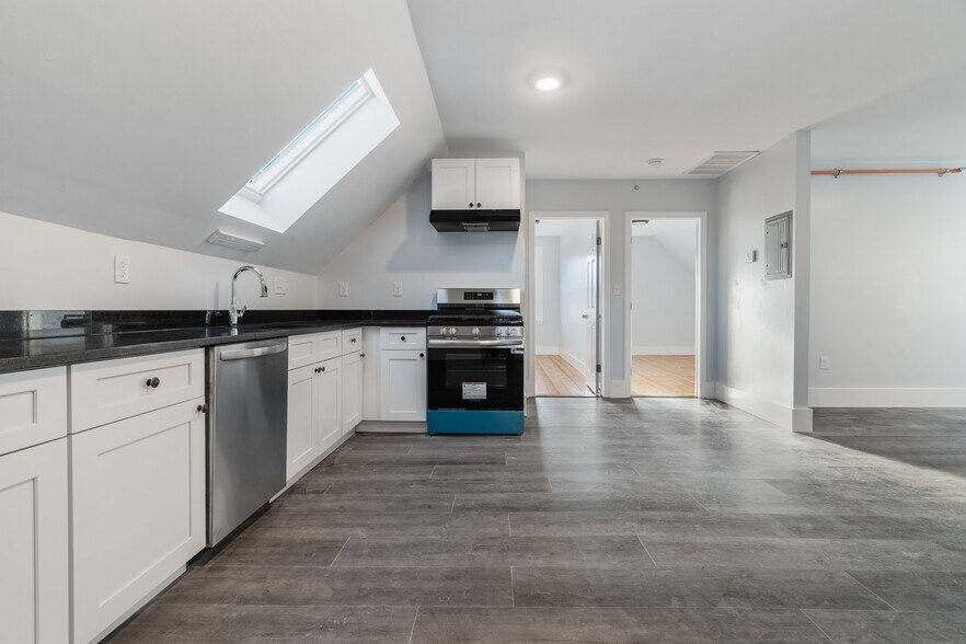 Building Photo - 108 Paul Gore St