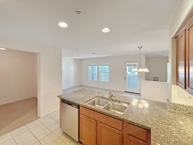 Building Photo - Stunning 2BD/2BA w/ In-Unit Laundry and Attached Garage in Midway District!