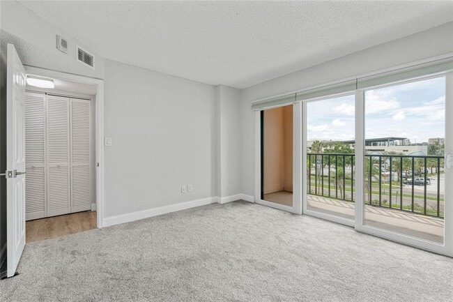 Building Photo - 51 Island Way