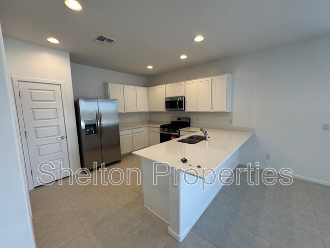 Building Photo - 14930 W Buckskin Trl