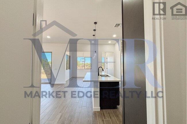 Building Photo - 3Bed/2Bath Home in North Scottsdale! Ready...