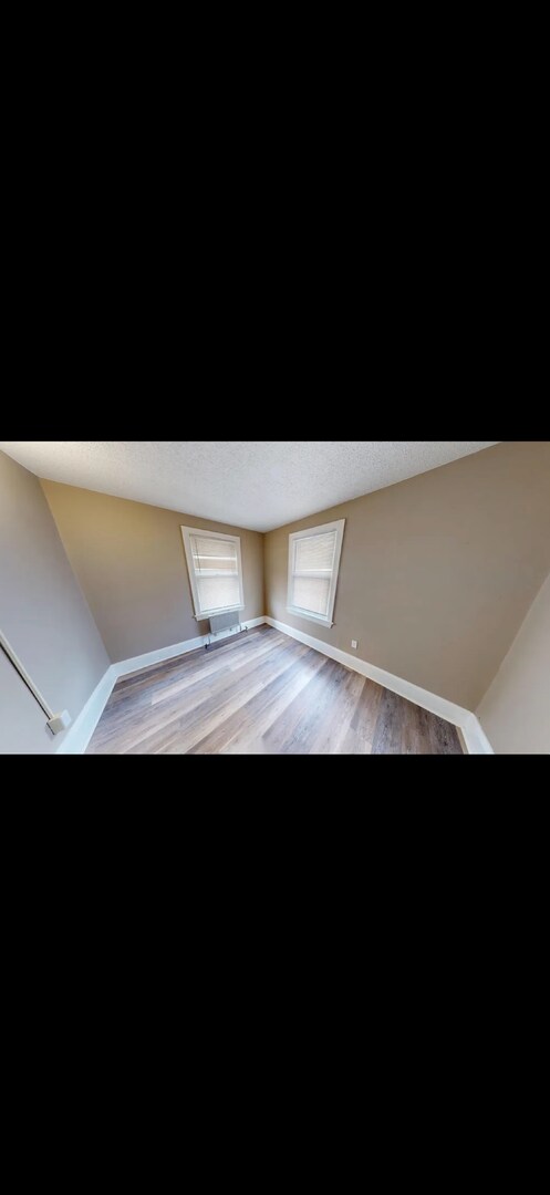 Building Photo - Renovated Twin Home Now Available for Immediate Move In