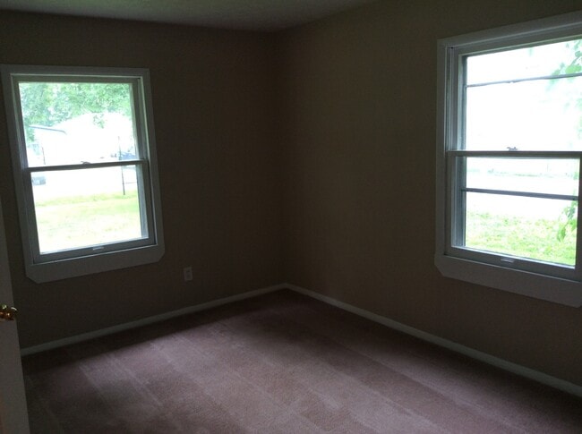 Building Photo - Warren Twp - East side 3 bedroom home