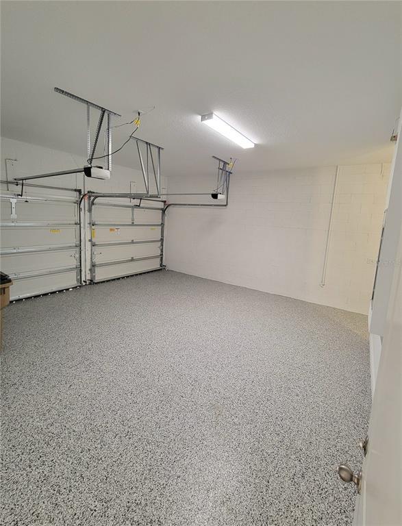 Building Photo - 15627 Vetta Dr