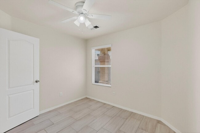 Building Photo - 3305 Tin Cup Rd