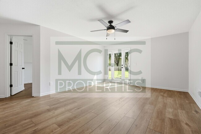 Building Photo - 15239 Goodman St