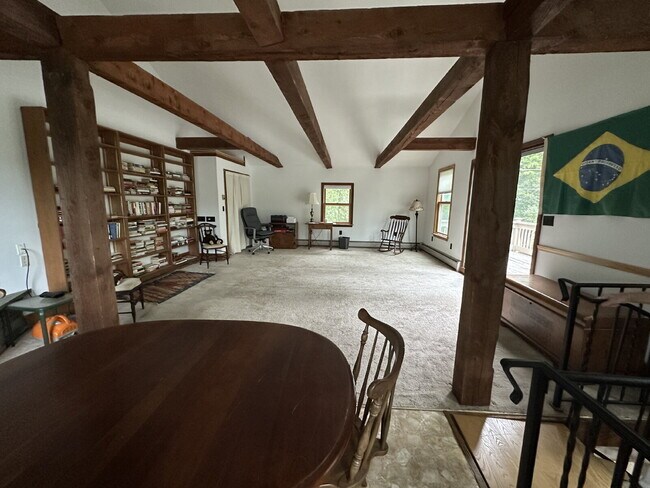 Building Photo - Peaceful Waterfront Living: 2-Story Home on River Road with Ample Outdoor Storage & Water Extras!