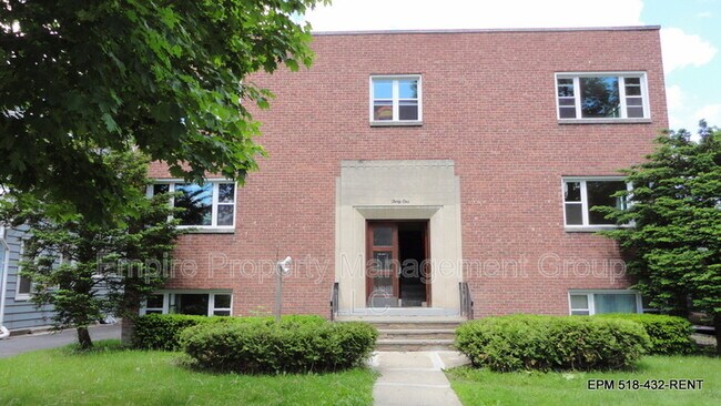 Building Photo - 31 Parkwood St