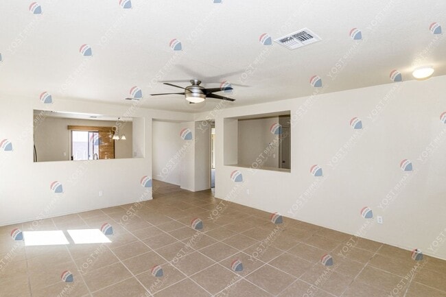 Building Photo - Beautiful home in SK Ranch!