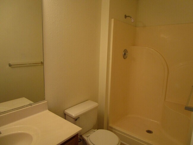 Building Photo - 4406-4408 Cheryl Ct.