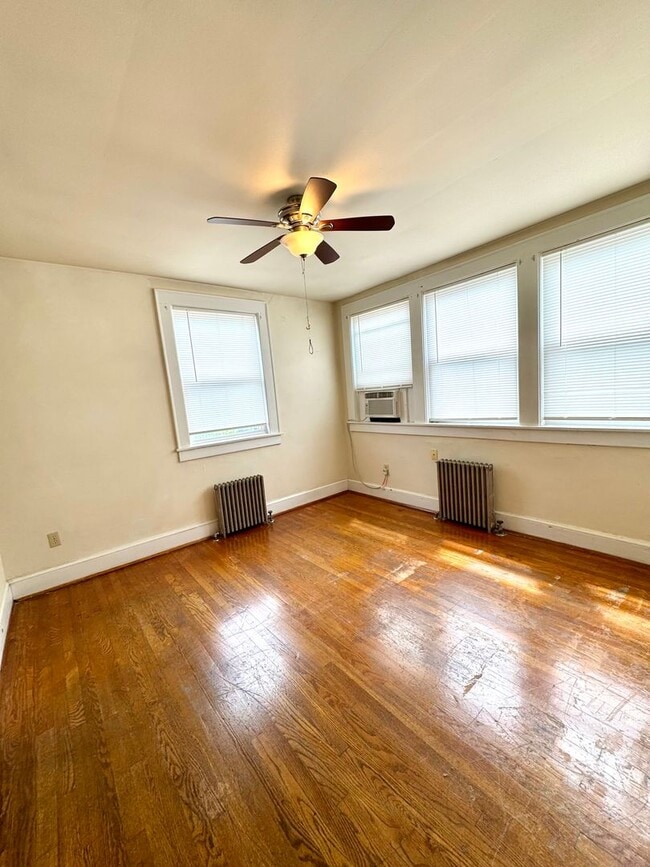 Building Photo - Apartment for Rent