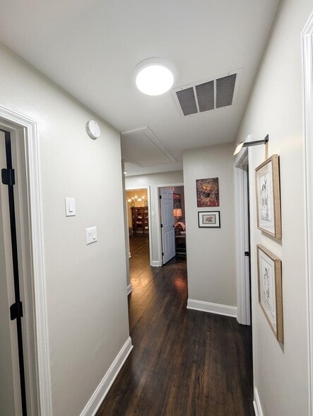 Building Photo - 5259 Sequoia Ave