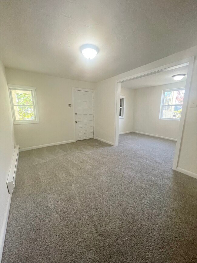 Building Photo - 2584 Virginia Beach Blvd