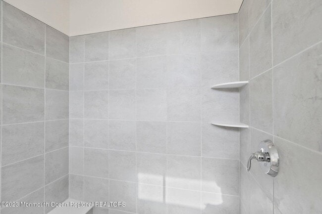 Building Photo - 3 Valiant Ct