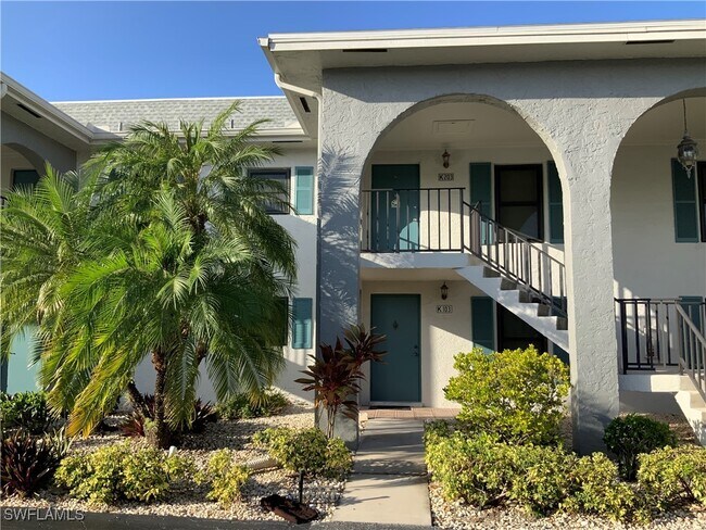 Building Photo - 5530 Rattlesnake Hammock Rd