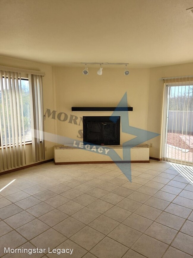 Building Photo - 4 br, 3 bath House - 4230 Tellbrook Rd