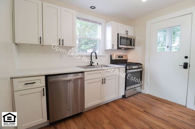 Building Photo - 1109 Park Ave