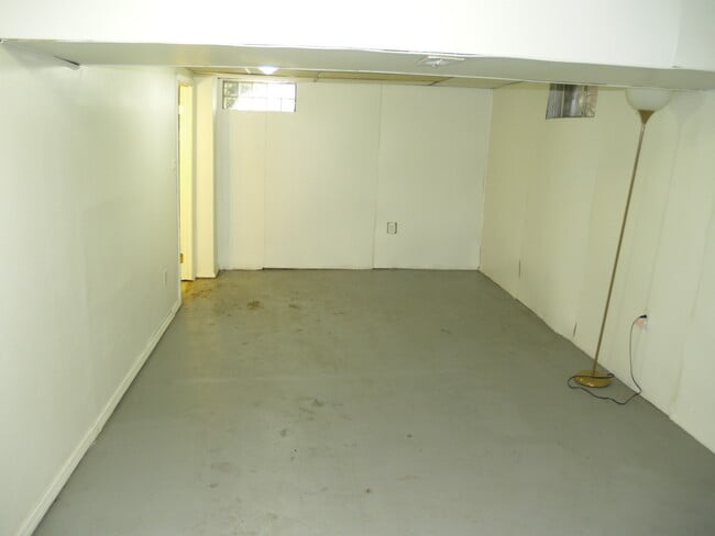 Building Photo - 22431 Strassburg Ave