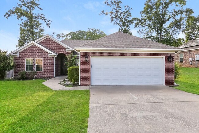 Primary Photo - Brick Beauty Near Little Rock!