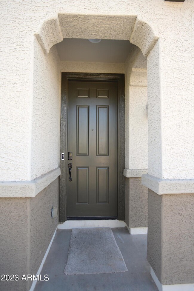 Building Photo - 5719 W Encinas Ln