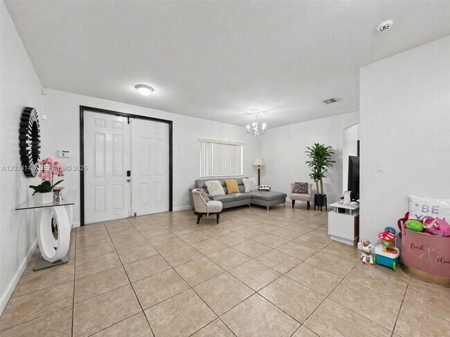 Building Photo - 14264 SW 289 Ter