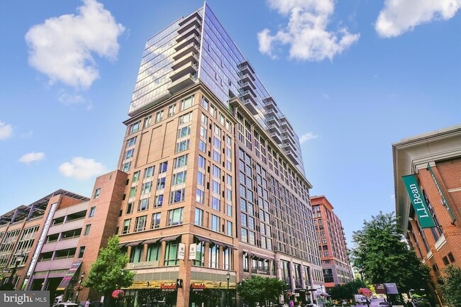 Building Photo - 930 Rose Ave