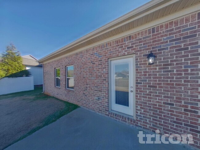 Building Photo - 3316 Pear Blossom Way