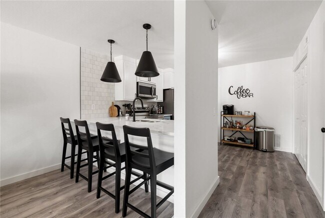 Building Photo - 902 Durham Pl