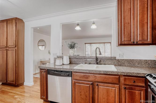 Building Photo - 920 Eudora St