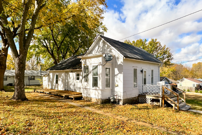 Building Photo - 814 N 15th St