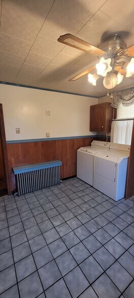 Building Photo - 470 North St