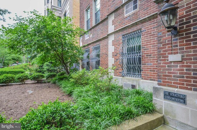 Building Photo - 2010 Kalorama Rd NW