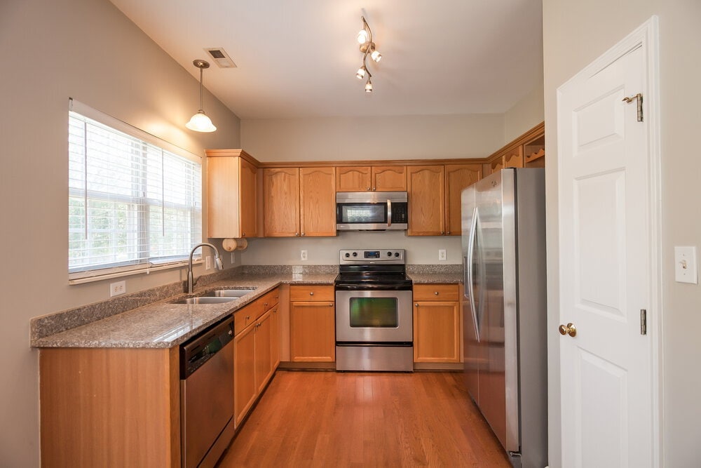 Building Photo - 3924 Huntmeadow Dr