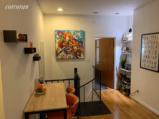 Building Photo - 1431 York Ave